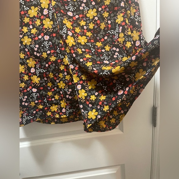 NWT $69R. Nasty Gal Flower Me With Love Romper - Picture 8 of 9